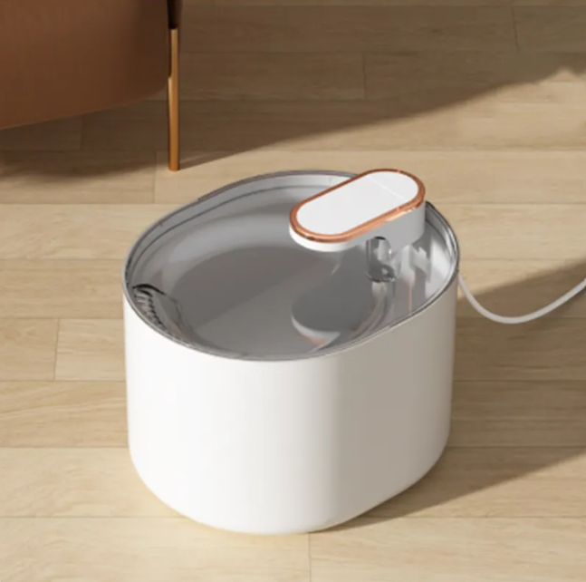 Ore White Quiet FurFree 3L pet water fountain